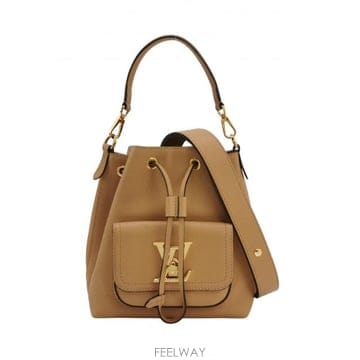 Louis Vuitton LOUIS VUITTON Lockme ���� ī�� ��Ų 202607141634 TP581113077LOUIS VUITTON Lockme ���� ī�� ��Ų 202607141634 TP581