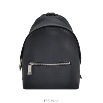 FENDI Fendi Chiodo PM ī�� ��Ų 202607143901 TP581111618Fendi Chiodo PM ī�� ��Ų 202607143901 TP581111618