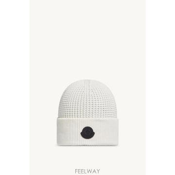 Moncler 26SS Moncler Cap with �ΰ� in ��ư K20913B00032M1367031 TP57925926SS Moncler Cap with �ΰ� in ��ư K20913B00032M136703