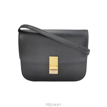 CELINE Celine Ŭ���� �ڽ� MM ī�� ��Ų 202607144146 TP581111300Celine Ŭ���� �ڽ� MM ī�� ��Ų 202607144146 TP5811113