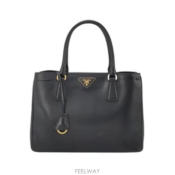 PRADA ����� Galleria GM ī�� ��Ų Triangle �ΰ� 202607143802 TP581110980����� Galleria GM ī�� ��Ų Triangle �ΰ� 20260714380