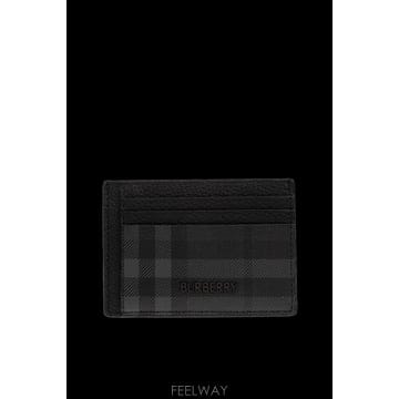 Burberry 26FW Burberry ī�� ���̽� with �ΰ� 8127870C3331IRON TP58119461026FW Burberry ī�� ���̽� with �ΰ� 8127870C3331IRON T