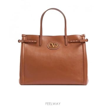 Valentino 26SS Valentino ���� messenger �� WB0R19CVCN58 TP57937132026SS Valentino ���� messenger �� WB0R19CVCN58 TP579371