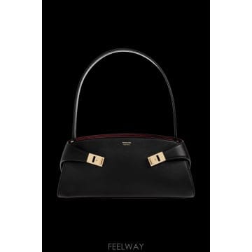 Ferragamo 26FW ����䷹ ��󰡸� Hug �� 21A712HUGSHEW795208NERO TP57956847226FW ����䷹ ��󰡸� Hug �� 21A712HUGSHEW795208NERO 