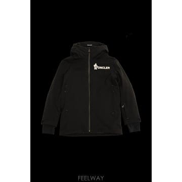 Moncler Moncler ��Ŭ���� HIGH PERFORMANCE K29571A00006597S5999 TP5705609Moncler ��Ŭ���� HIGH PERFORMANCE K29571A00006597S5999