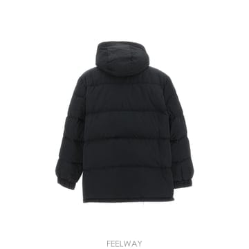 Maison Kitsune 24FW Maison Kitsune PIUMINI LM02204WQ4016P199 TP57750121524FW Maison Kitsune PIUMINI LM02204WQ4016P199 TP577501