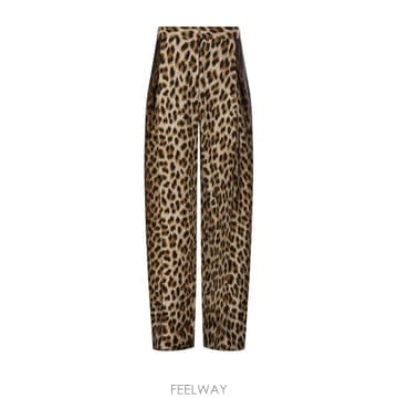 Max Mara 26SS �������� ������ �ƽ� OBLO ���� 2612131052600001 TP57840861726SS �������� ������ �ƽ� OBLO ���� 2612131052600001 T