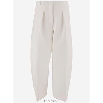 Jacquemus 26SS ��ũ���� Creased trousers Ovalo PAW00079AW00531100 TP57775126SS ��ũ���� Creased trousers Ovalo PAW00079AW0053110
