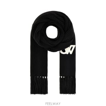 Off White 23FW Off ȭ��Ʈ ���� �� ��ī�� OWMA055F23KNI0011004 TP57850413823FW Off ȭ��Ʈ ���� �� ��ī�� OWMA055F23KNI0011004 TP