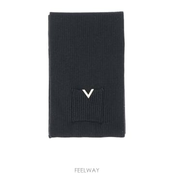 Valentino 24FW Valentino ���� ��ī�� WET00ZSUK0NO TP57749168124FW Valentino ���� ��ī�� WET00ZSUK0NO TP577491681