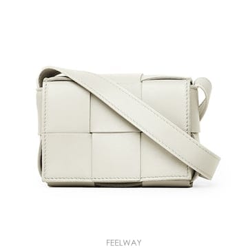 Bottega Veneta �Ƹ����� ���װ�����Ÿ �̴� ī��Ʈ��/����� 666688 VMAY1 9009 ȭ��Ʈ�Ƹ����� ���װ�����Ÿ �̴� ī��Ʈ��/����� 666688 VMAY