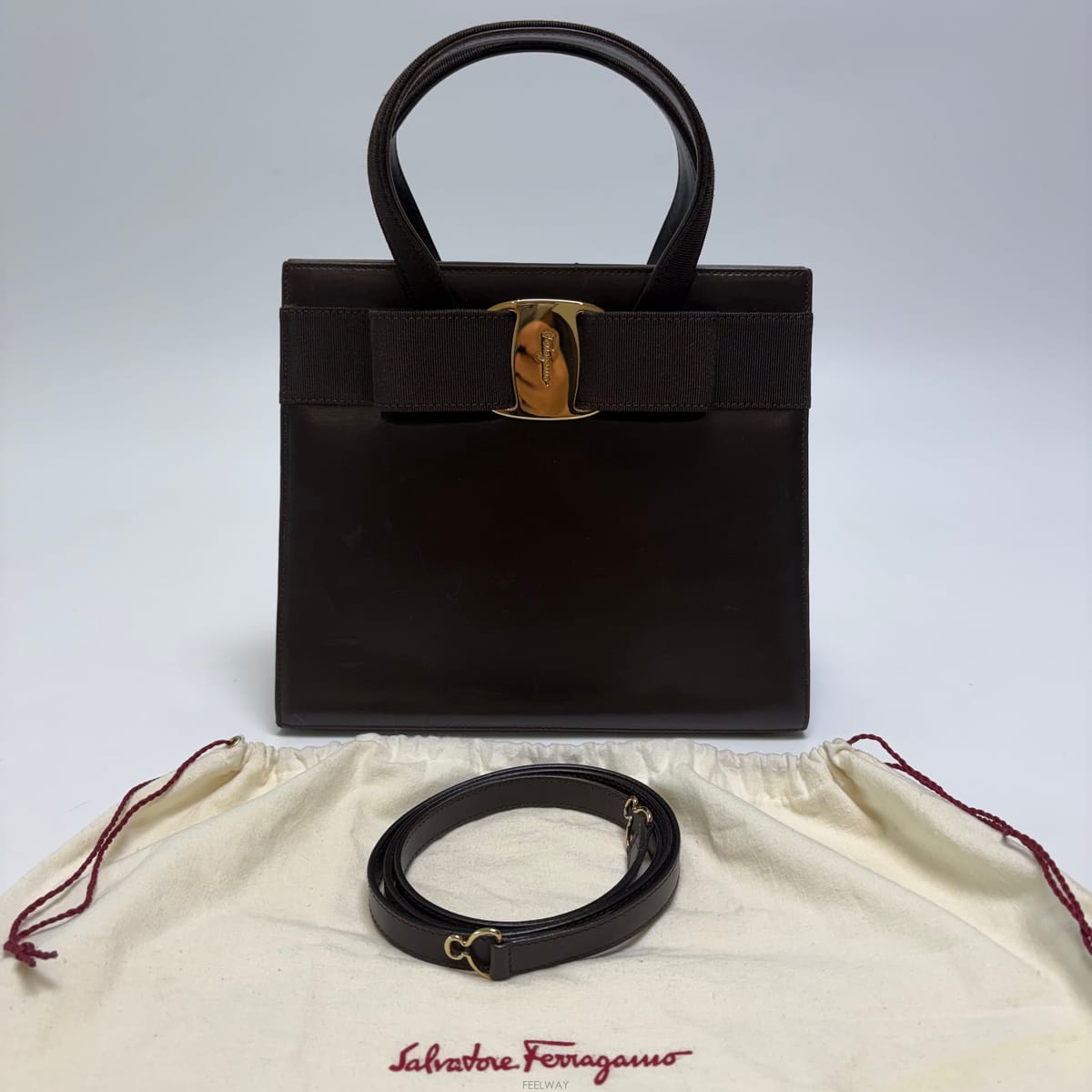 Ferragamo �䷹���� �ٶ� ���� 2WAY ��Ʈ�� ���� (��� ��󰡸�)�䷹���� �ٶ� ���� 2WAY ��Ʈ�� ���� (��� ��󰡸�)