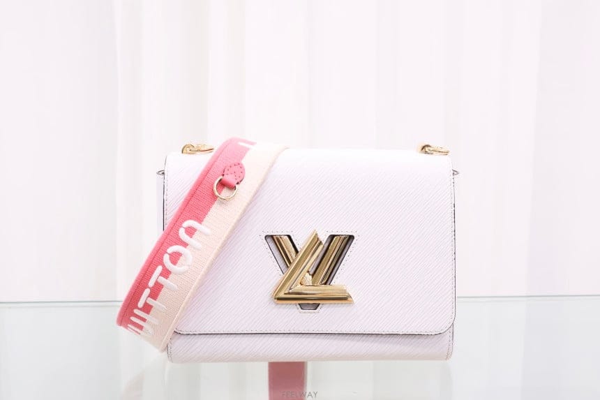 Louis Vuitton ���̺��� Ʈ����Ʈ MM ȭ��Ʈ ũ�ν� ����� M20681 ��ȭ��Ǯ�·��̺��� Ʈ����Ʈ MM ȭ��Ʈ ũ�ν� ����� M20681 ��ȭ