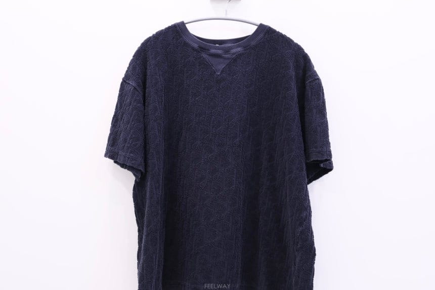 DIOR ��� ������ũ �׸� ����ĳ�־� �� Ƽ���� 113J692A0614 C540��� ������ũ �׸� ����ĳ�־� �� Ƽ���� 113J692A0614 C