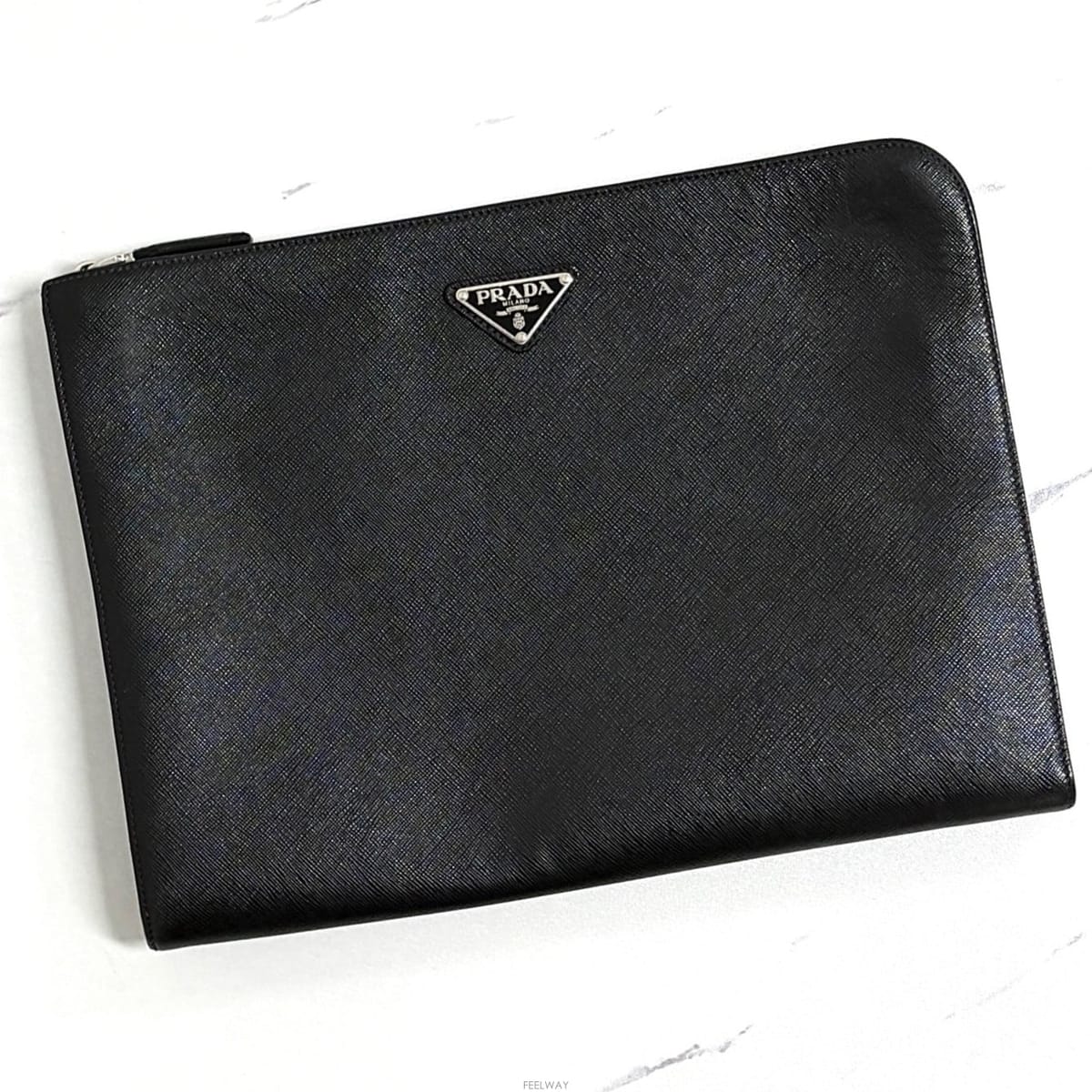 PRADA ����� ���ǾƳ� ��ť��Ʈ Ŭ��ġ�� ��������� ���ǾƳ� ��ť��Ʈ Ŭ��ġ�� ����