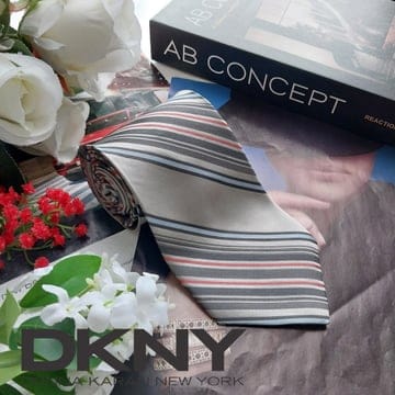 DKNY 디케이엔와이 그레이 멀티 스트라이프 넥타이 9.3cm A+등급 K3465