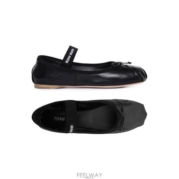 Miu Miu 26FW �߷����� ���� �÷� ���� 5F794D XUU F000226FW �߷����� ���� �÷� ���� 5F794D XUU F0002