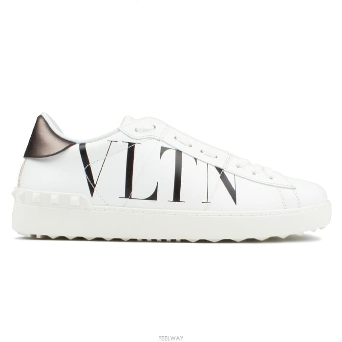 Valentino �߷�Ƽ�� �ΰ� ���� ���� ����Ŀ�� ���� UY0S0830 PST A01�߷�Ƽ�� �ΰ� ���� ���� ����Ŀ�� ���� UY0S0830 PST A01