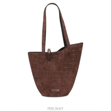 Jacquemus 25FW ��ũ���� Le Bambola Moyen ���� �� BAW00412AC07A09880 TP579234125FW ��ũ���� Le Bambola Moyen ���� �� BAW00412AC07A09