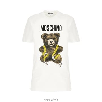 Moschino 26FW ��Ű�� ���� Ƽ���� 07075541 1001 FANTASIA BIANCO26FW ��Ű�� ���� Ƽ���� 07075541 1001 FANTASIA BIANC