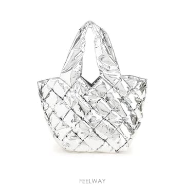 Bottega Veneta 23FW ���װ�����Ÿ ���װ�����Ÿ padded tech cassette ī��Ʈ ���� ��Ʈ �� 701333V123FW ���װ�����Ÿ ���װ�����Ÿ padded tech cassette ī