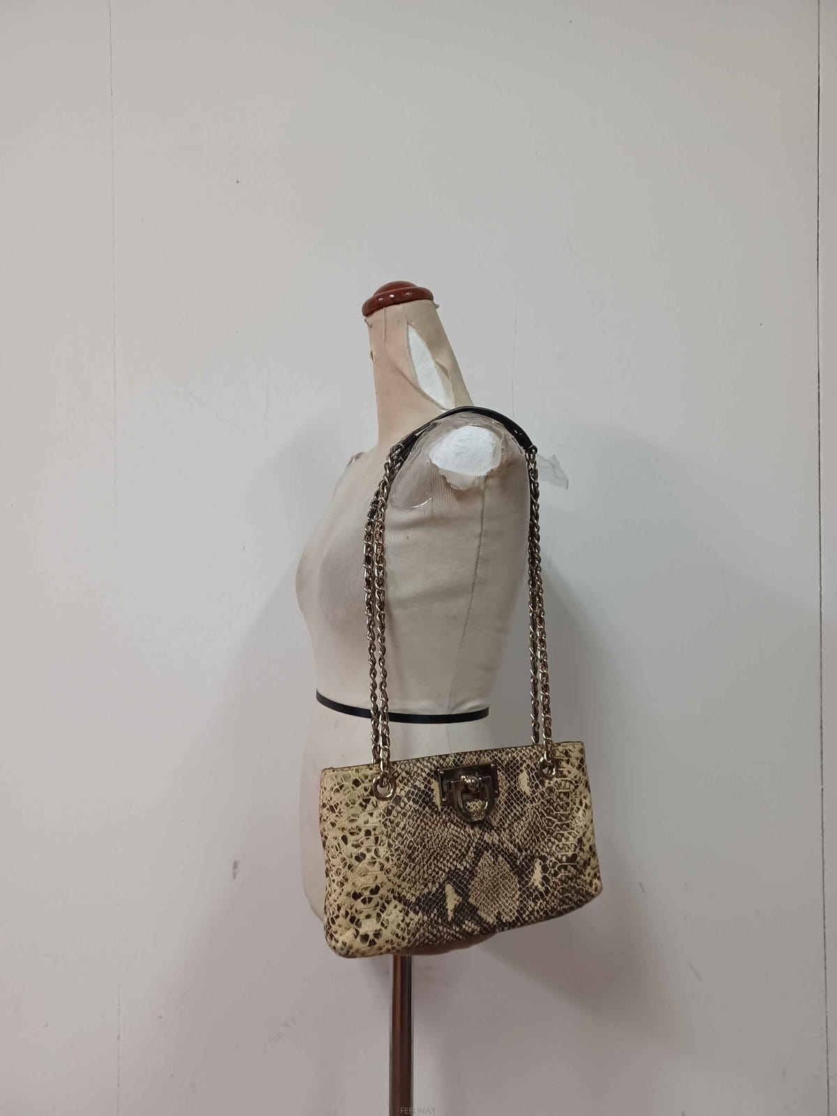 DKNY ��ȫ����/B-10924/DKNY ��ǰ ������ �����湫�� ������ȫ����/B-10924/DKNY ��ǰ ������ �����湫�� �����