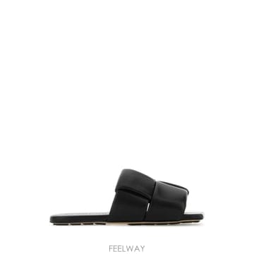 24SS 보테가베네타 블랙 nappa 레더 Flat Patch 뮬 741259VBSD01000 TP57840