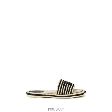 Chloe �δ��� Chloe ���ο� ���� �����̵��δ��� Chloe ���ο� ���� �����̵�