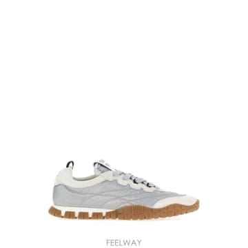 Miu Miu �δ��� MIU MIU �̿�̿� �ǹ� ����Ŀ���δ��� MIU MIU �̿�̿� �ǹ� ����Ŀ��