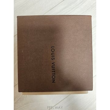 Louis Vuitton MODEL : ���̺��� ���θ� �������� ũ�γ�׷��� 34mm ������� �ð�MODEL : ���̺��� ���θ� �������� ũ�γ�׷��� 34mm ��