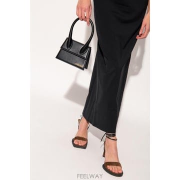 Jacquemus 23SS ��ũ���� Le Chiquito Moyen ��� �� 213BA02213300990 TP5789701623SS ��ũ���� Le Chiquito Moyen ��� �� 213BA022133009