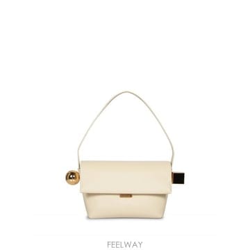Jacquemus 25FW ��ũ���� �� 243BA3833171115 TP57880063725FW ��ũ���� �� 243BA3833171115 TP578800637