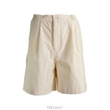 Jacquemus 26FW ��ũ���� ������ SOM00553 AW00901 110 WHITE26FW ��ũ���� ������ SOM00553 AW00901 110 WHITE
