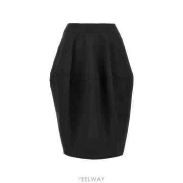 Jacquemus 26FW ��ũ���� ��ĿƮ SKW00683 AW00637 990 BLACK26FW ��ũ���� ��ĿƮ SKW00683 AW00637 990 BLACK