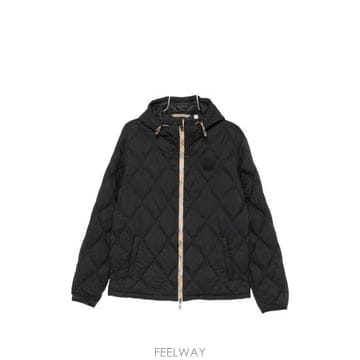 26FW 버버리 자켓 8130335 HESCOTT A1189 BLACK
