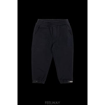 Moncler Moncler Trousers with �ΰ� L29518H0000189AM3778 TP579532428Moncler Trousers with �ΰ� L29518H0000189AM3778 TP5795