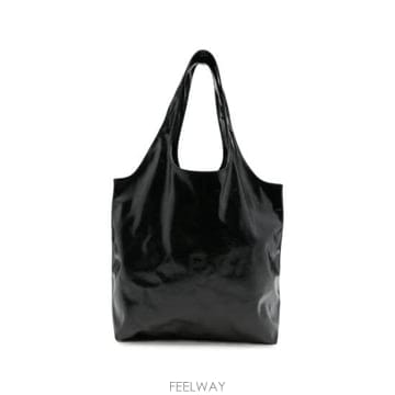 26FW 아페쎄 토트백 PUABR M61565 LZZ BLACK
