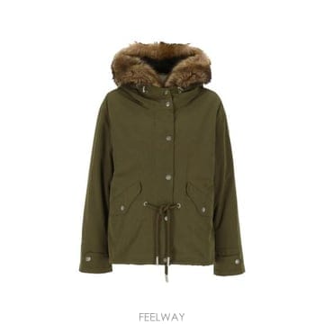 Moncler 26FW ��Ŭ���� �е� 599MD 1A001 14 836 GREEN26FW ��Ŭ���� �е� 599MD 1A001 14 836 GREEN