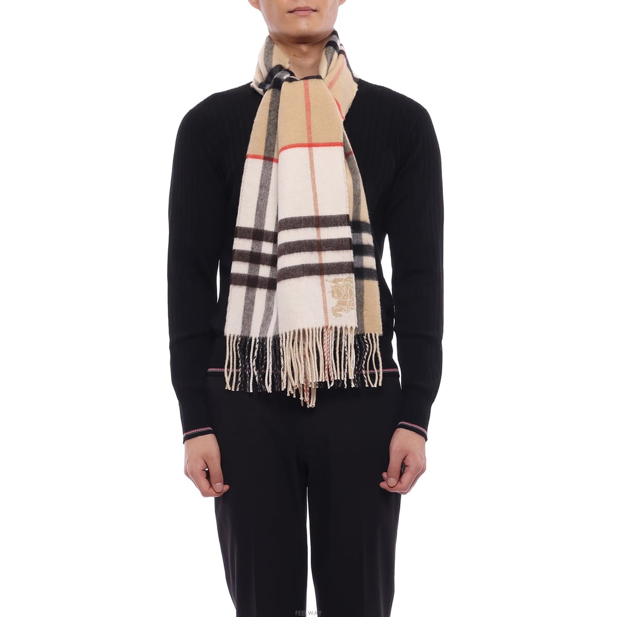 Burberry 26FW ���� ��Ʈ��Ʈ üũ ĳ�ù̾� ���÷� (8113922 SAND PEBBLE WHITE M 26F)26FW ���� ��Ʈ��Ʈ üũ ĳ�ù̾� ���÷� (8113922 SAN