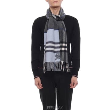 Burberry 26FW_0827 ���� ��Ʈ��Ʈ üũ ĳ�ù̾� ���÷� 8115313_MARLBOROUGH_BANK_M26FW_0827 ���� ��Ʈ��Ʈ üũ ĳ�ù̾� ���÷� 8115313