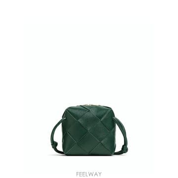 Bottega Veneta 24FW ���װ�����Ÿ �̴� cassette ī��Ʈ Camera �� 701915VCQC23049 TP5783924FW ���װ�����Ÿ �̴� cassette ī��Ʈ Camera �� 70191