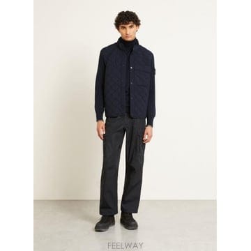 Stone Island ������Ϸ��� GHOST Quilted ���� in a Mix of Materials 10032323941700������Ϸ��� GHOST Quilted ���� in a Mix of Materials 
