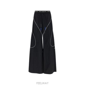 Off White 26SS ����ȭ��Ʈ Ʈ���̴� ���� ���� OWVI019S26 FAB0011001 Black26SS ����ȭ��Ʈ Ʈ���̴� ���� ���� OWVI019S26 FAB00110