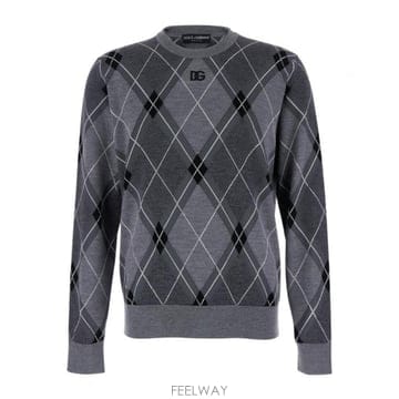 Dolce&Gabbana 25FW ��ü�ذ��ٳ� Grey Crew �� ������ With Front �ΰ� �� ���̾Ƹ�� Pattern In25FW ��ü�ذ��ٳ� Grey Crew �� ������ With Front �ΰ� 