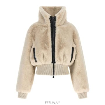 | Other Brand | 26FW Pinko Cropped ���� 107040A3E7C32 TP57840566926FW Pinko Cropped ���� 107040A3E7C32 TP578405669