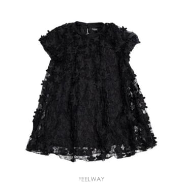 Balmain 26SS Balmain ���� �巹�� BY1D51U0263930 TP57881078126SS Balmain ���� �巹�� BY1D51U0263930 TP578810781