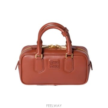 Miu Miu 26SS �̿�̿� ���� messenger �� 5BB142ACR3VOONF0033 TP57749700026SS �̿�̿� ���� messenger �� 5BB142ACR3VOONF0033 TP