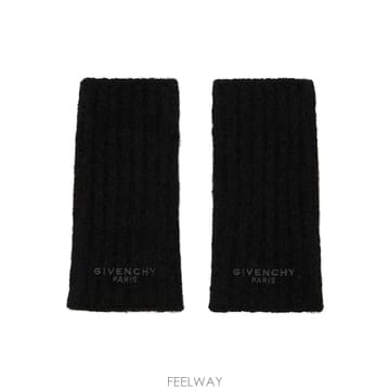 지방시 블랙 알파카 미튼