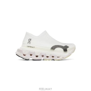 On Running 26 FW On ȭ��Ʈ Ŭ������� 3 ������ ����Ʈ�������� ����Ŀ�� 262585F12801926 FW On ȭ��Ʈ Ŭ������� 3 ������ ����Ʈ��������