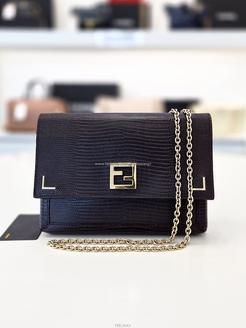 FENDI ��� FF �ΰ� ���ڵ� ������ ü�� �̴� ����� 8M0230��� FF �ΰ� ���ڵ� ������ ü�� �̴� ����� 8M0230